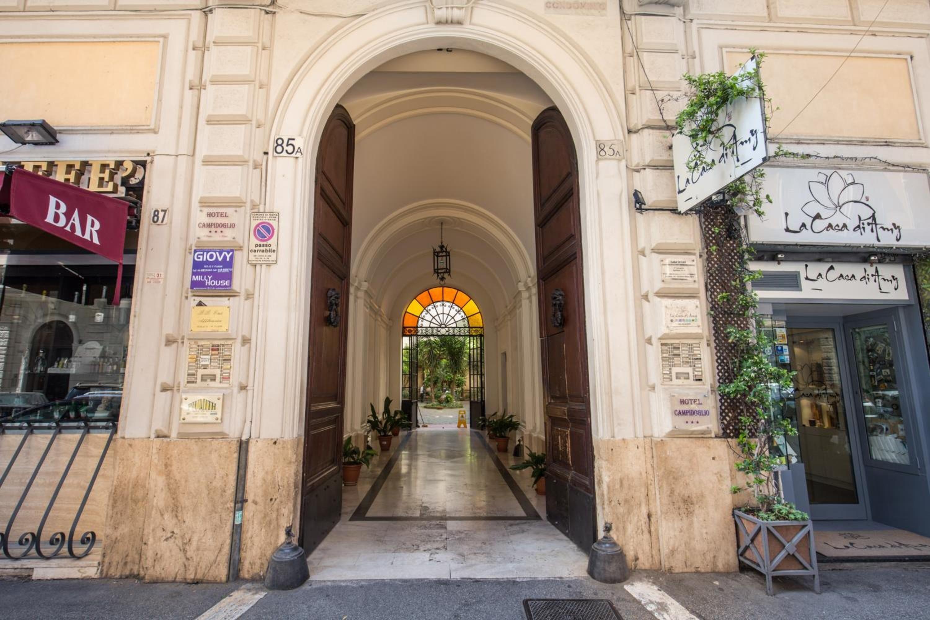 Hotel Maryelen 2 — Photos 1